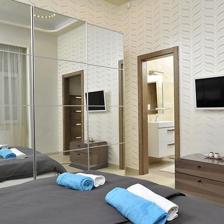 شقة Basilica Grand Luxury In The Historic Center بودابست الغرفة الصورة